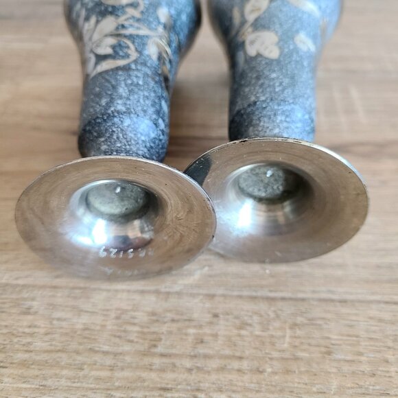 Set of 2 decorative etched/engraved metal flute vine goblets with floral design. - Picture 5 of 9